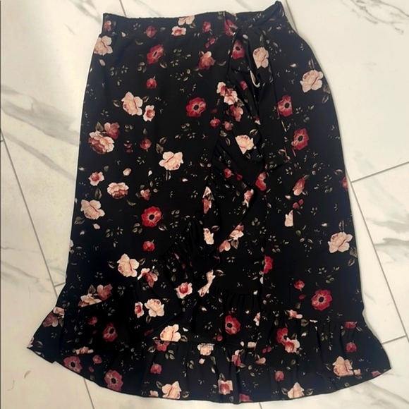 Kismet Black Skirt Ruffles and Pink Floral design Wrap Style With Tie Size S - Picture 7 of 7